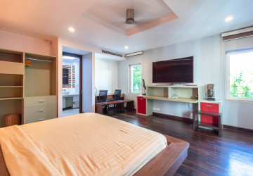 6 Bedroom Villa For Rent - Sala Kamreuk, Siem Reap thumbnail