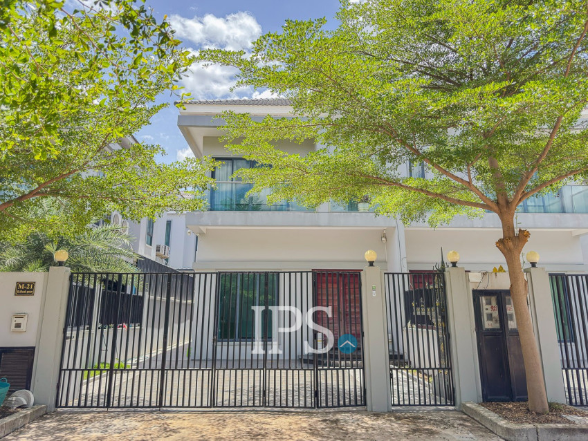 3 Bedroom Villa For Sale - Borey Tourism, Kandaek, Prasat Bakong, Siem Reap