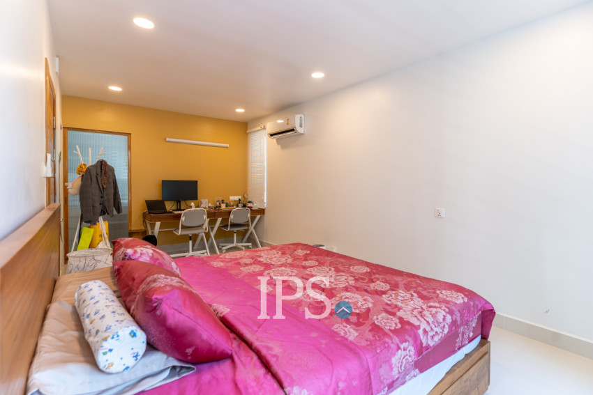 3 Bedroom Link Villa For Rent - Borey Peng Huoth The Star Platinum Mercurean, Veal Sbov, Phnom Penh