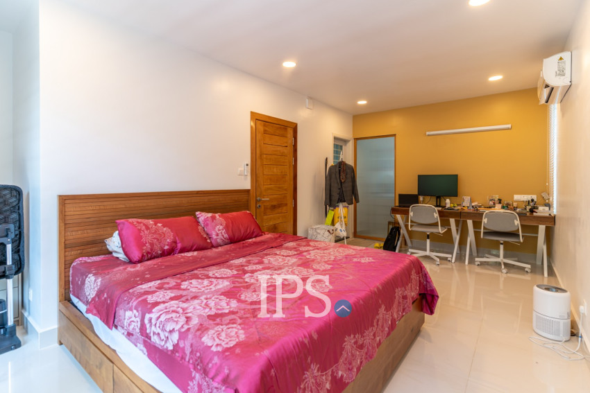 3 Bedroom Link Villa For Rent - Borey Peng Huoth The Star Platinum Mercurean, Veal Sbov, Phnom Penh