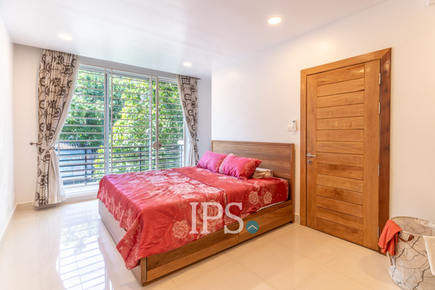 3 Bedroom Link Villa For Rent - Borey Peng Huoth The Star Platinum Mercurean, Veal Sbov, Phnom Penh