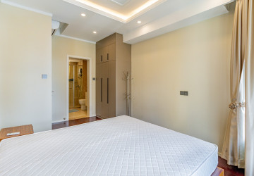 15th Floor 2 Bedroom Condo For Sale - One Park, Srah Chork, Phnom Penh thumbnail
