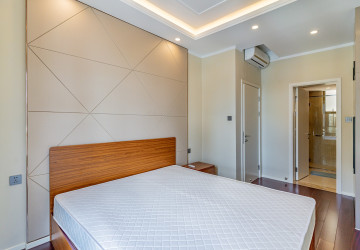 15th Floor 2 Bedroom Condo For Sale - One Park, Srah Chork, Phnom Penh thumbnail