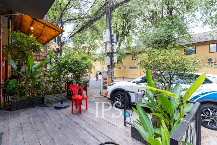 138 Sqm Retail Space For Rent - Chakto Mukh, Phnom Penh