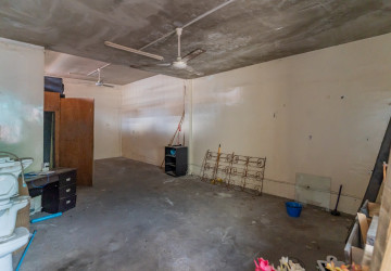 138 Sqm Retail Space For Rent - Chakto Mukh, Phnom Penh thumbnail