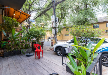 138 Sqm Retail Space For Rent - Chakto Mukh, Phnom Penh thumbnail