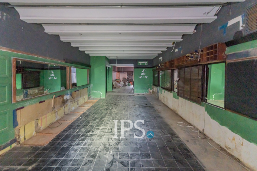 138 Sqm Retail Space For Rent - Chakto Mukh, Phnom Penh