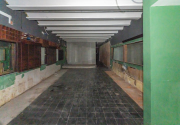 138 Sqm Retail Space For Rent - Chakto Mukh, Phnom Penh thumbnail