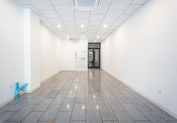 92 Sqm Retail and 4 Units Apartment For Rent - BKK1, Phnom Penh thumbnail