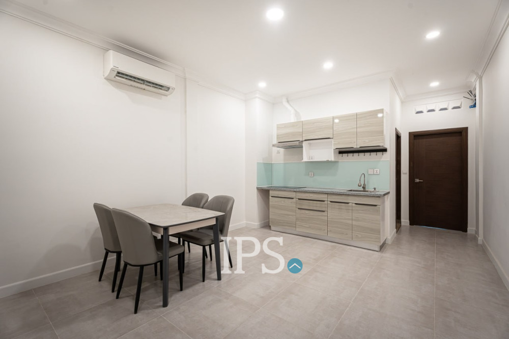 92 Sqm Retail and 4 Units Apartment For Rent - BKK1, Phnom Penh - Image 11