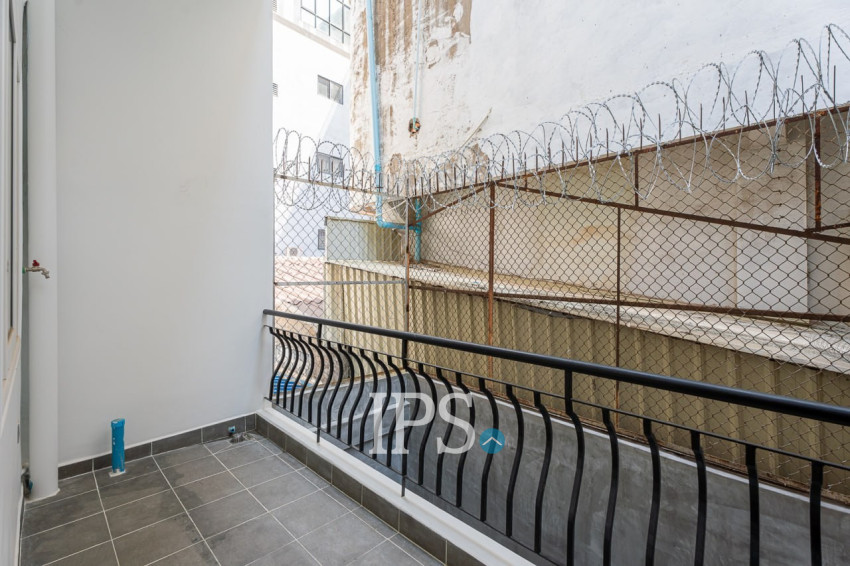 92 Sqm Retail and 4 Units Apartment For Rent - BKK1, Phnom Penh