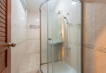 13 Bedroom Commercial Building For Rent - BKK1, Phnom Penh thumbnail