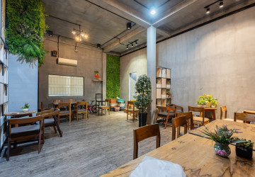 13 Bedroom Commercial Building For Rent - BKK1, Phnom Penh thumbnail