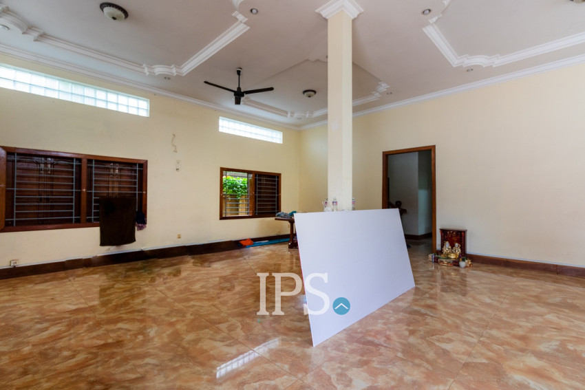 6 Bedroom House For Rent - Sala Kamruek, Siem Reap