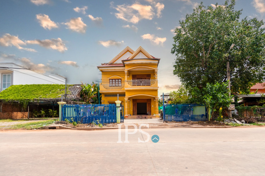 6 Bedroom House For Rent - Sala Kamruek, Siem Reap