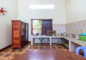 6 Bedroom House For Rent - Sala Kamruek, Siem Reap thumbnail