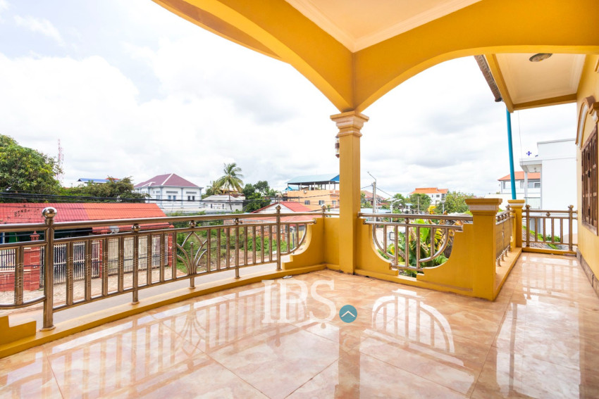 6 Bedroom House For Rent - Sala Kamruek, Siem Reap