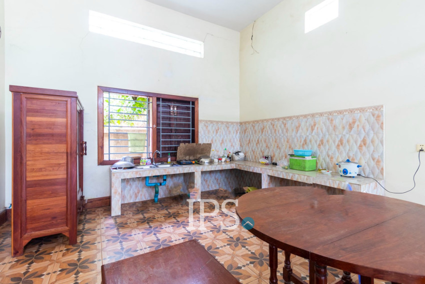 6 Bedroom House For Rent - Sala Kamruek, Siem Reap