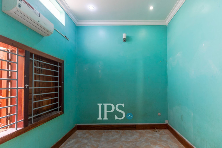 6 Bedroom House For Rent - Sala Kamruek, Siem Reap