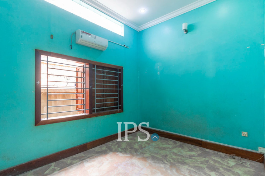 6 Bedroom House For Rent - Sala Kamruek, Siem Reap