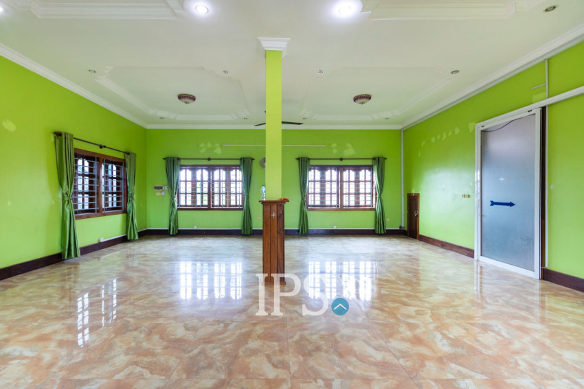6 Bedroom House For Rent - Sala Kamruek, Siem Reap