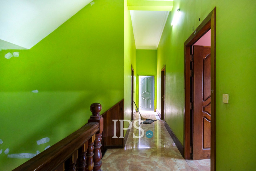 6 Bedroom House For Rent - Sala Kamruek, Siem Reap
