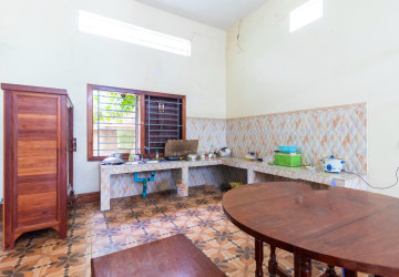 6 Bedroom House For Rent - Sala Kamruek, Siem Reap thumbnail