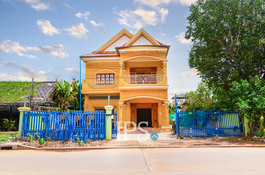 6 Bedroom House For Rent - Sala Kamruek, Siem Reap