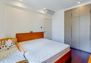 1 Bedroom Condo For Rent - One Park, Srah Chork, Phnom Penh thumbnail