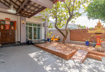 4 Bedroom Villa For Rent - Bassac Garden City, Tonle Bassac, Phnom Penh thumbnail