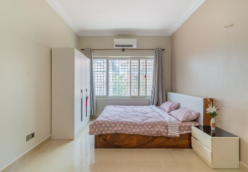 4 Bedroom Villa For Rent - Bassac Garden City, Tonle Bassac, Phnom Penh thumbnail