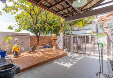 4 Bedroom Villa For Rent - Bassac Garden City, Tonle Bassac, Phnom Penh thumbnail