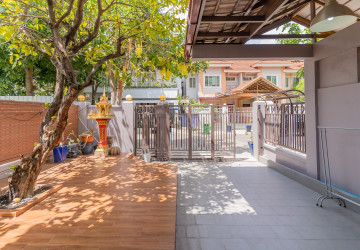 4 Bedroom Villa For Rent - Bassac Garden City, Tonle Bassac, Phnom Penh thumbnail