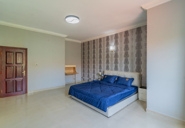 4 Bedroom Villa For Rent - Bassac Garden City, Tonle Bassac, Phnom Penh thumbnail