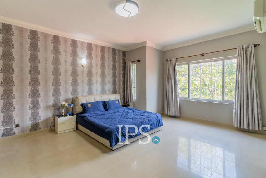 4 Bedroom Villa For Rent - Bassac Garden City, Tonle Bassac, Phnom Penh