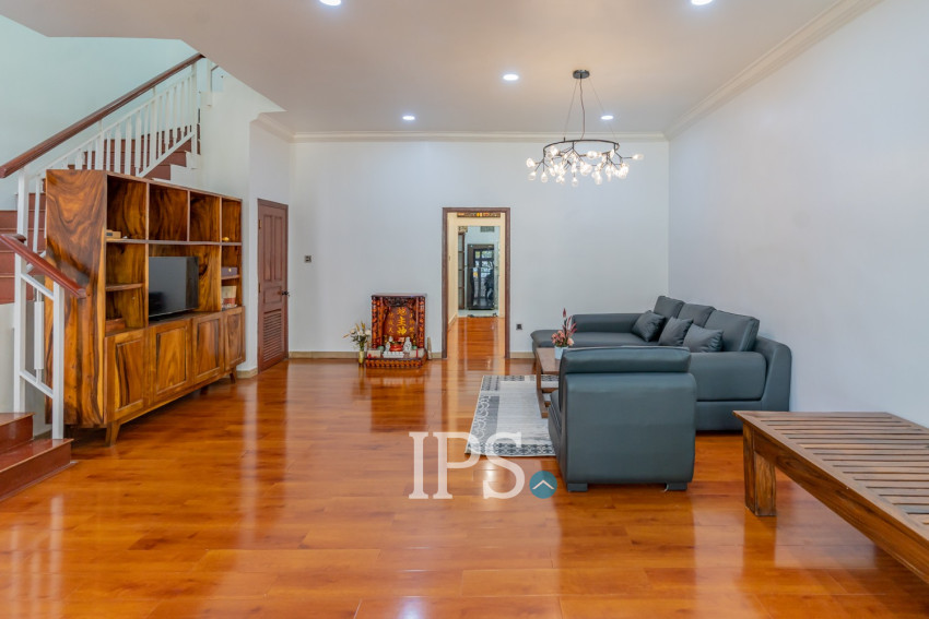 4 Bedroom Villa For Rent - Bassac Garden City, Tonle Bassac, Phnom Penh