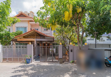 4 Bedroom Villa For Rent - Bassac Garden City, Tonle Bassac, Phnom Penh thumbnail