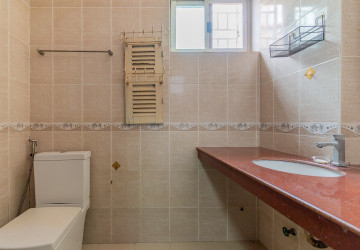 4 Bedroom Villa For Rent - Bassac Garden City, Tonle Bassac, Phnom Penh thumbnail