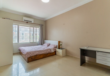 4 Bedroom Villa For Rent - Bassac Garden City, Tonle Bassac, Phnom Penh thumbnail