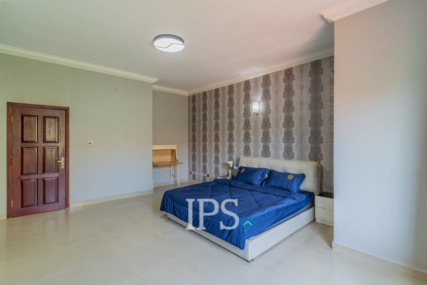 4 Bedroom Villa For Rent - Bassac Garden City, Tonle Bassac, Phnom Penh