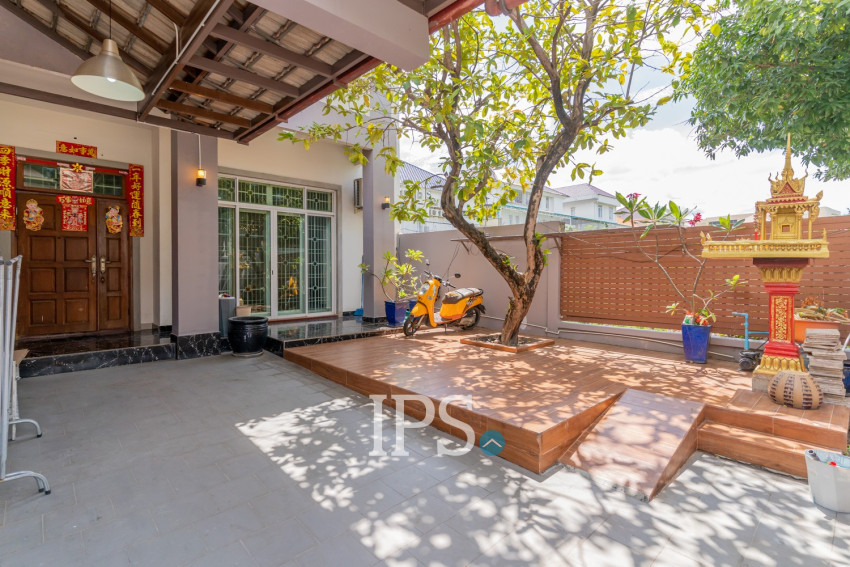 4 Bedroom Villa For Rent - Bassac Garden City, Tonle Bassac, Phnom Penh