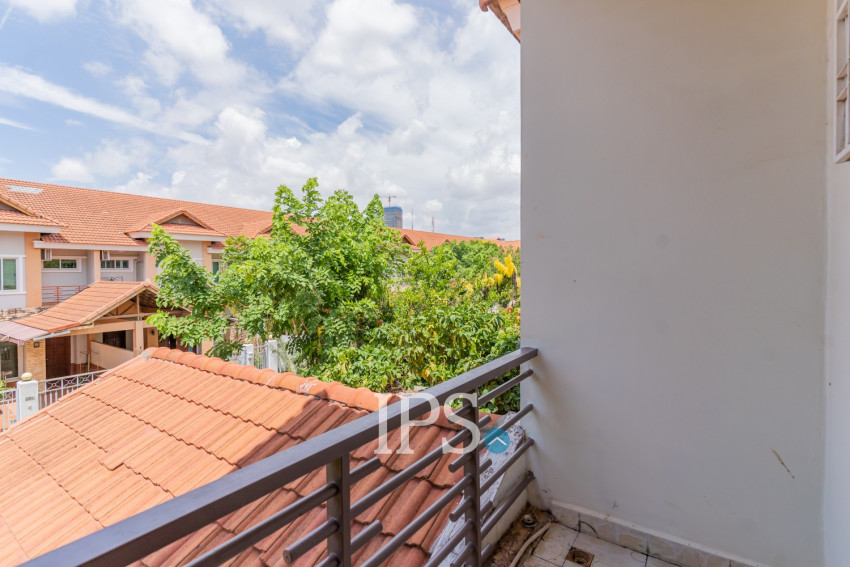 4 Bedroom Villa For Rent - Bassac Garden City, Tonle Bassac, Phnom Penh