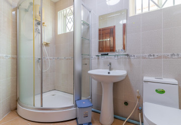 4 Bedroom Villa For Rent - Bassac Garden City, Tonle Bassac, Phnom Penh thumbnail