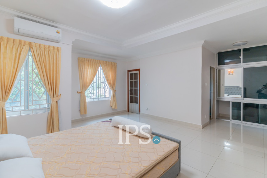 4 Bedroom Villa For Rent - Bassac Garden City, Tonle Bassac, Phnom Penh