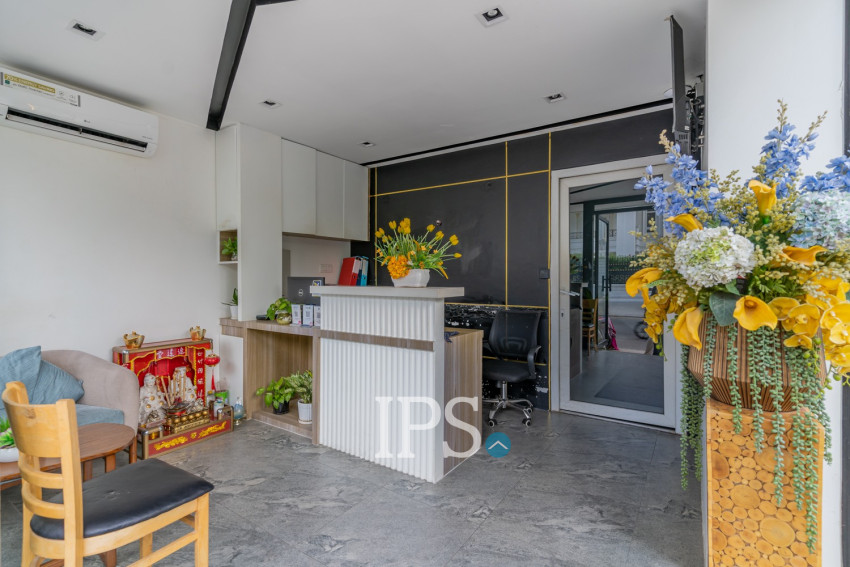 1 Bedroom Serviced Apartment For Rent - BKK1, Phnom Penh