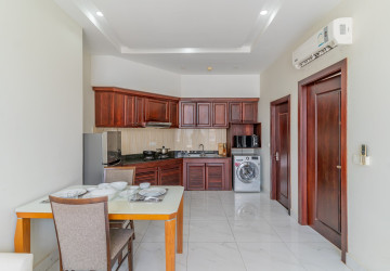 1 Bedroom Serviced Apartment For Rent - BKK1, Phnom Penh thumbnail