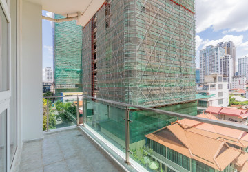 1 Bedroom Serviced Apartment For Rent - BKK1, Phnom Penh thumbnail