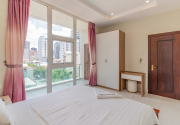 1 Bedroom Serviced Apartment For Rent - BKK1, Phnom Penh thumbnail
