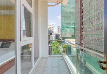 1 Bedroom Serviced Apartment For Rent - BKK1, Phnom Penh thumbnail
