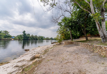 4,051 Sqm Land For Sale - Along Preaek Tuek Chu, Kampot Province thumbnail
